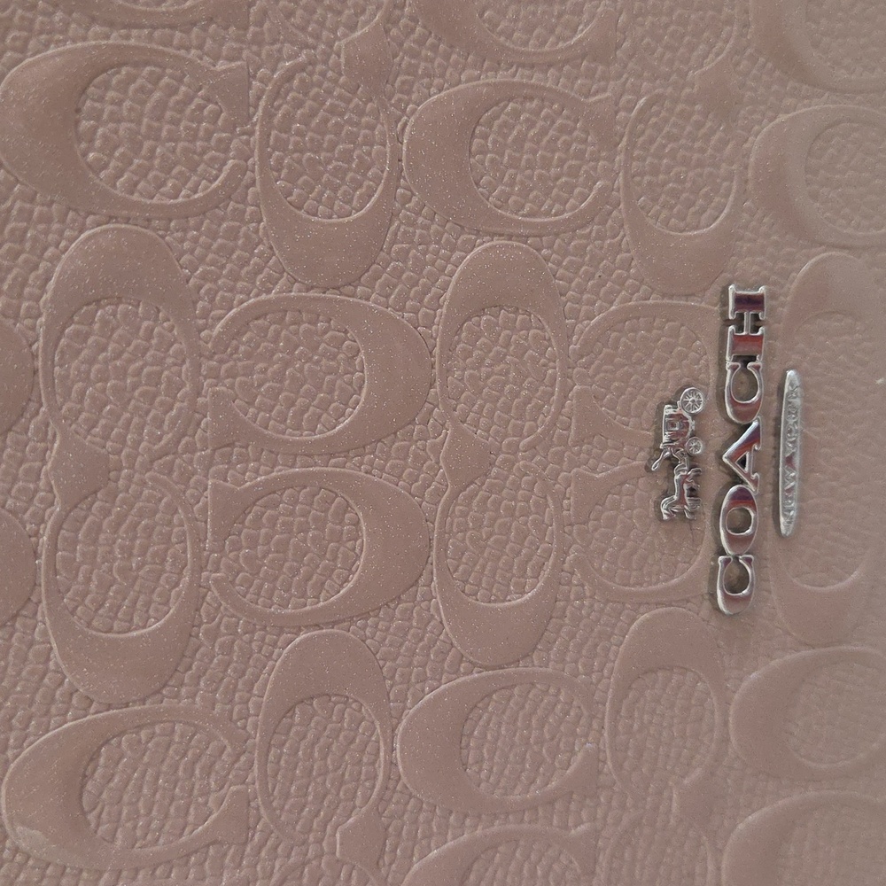 Coach Blush Embossed Cossbody New without tags - Picture 2 of 7